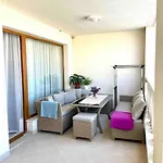 South Bay Family Apartment With 2 Parking Spaces * Varna