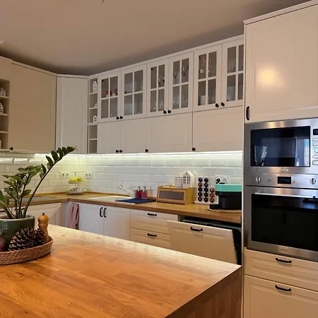 Apartment South Bay Family With 2 Parking Spaces